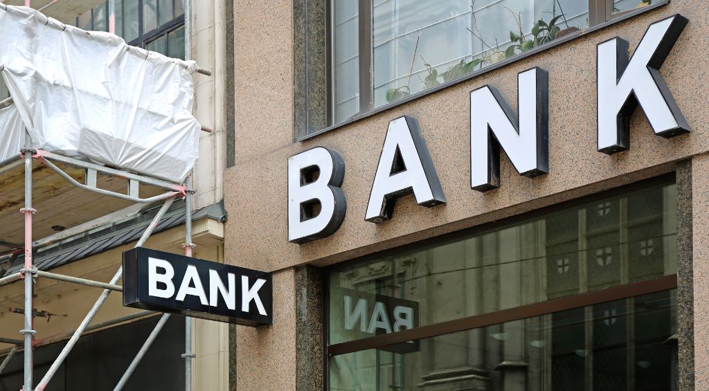 Setor bancário: inovações e desafios atuais 2 Setor bancario 2